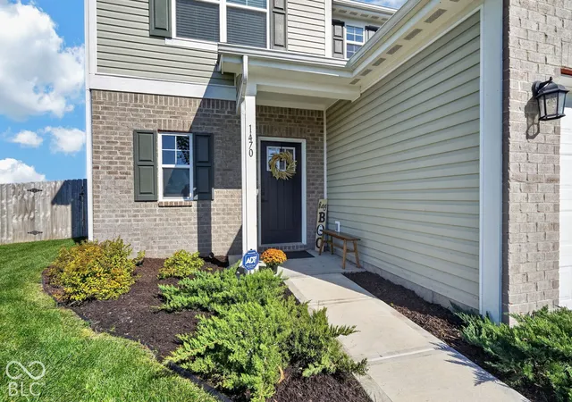 Photo 1 of Single family home for sale at 1470 Bella Rita Ln, Pendleton, IN 46064 | MLS# 22130151 | Listing updated on 2026-10-09