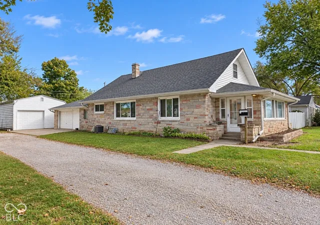 Single family home for sale at 559 S Sycamore St, Martinsville, IN 46151 | MLS# 22130162