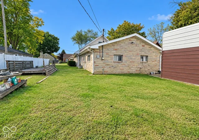 Photo 3 of Single family home for sale at 559 S Sycamore St, Martinsville, IN 46151 | MLS# 22130162 | Listing updated on 2026-10-08