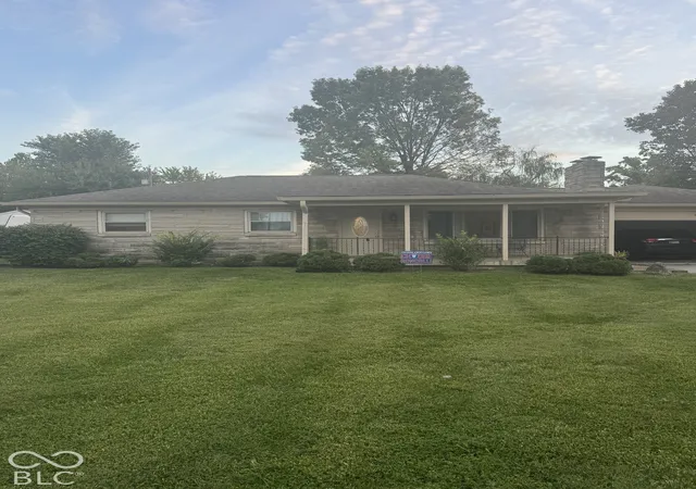 Photo 1 of Single family home for sale at 3447 Lindbergh Dr, Indianapolis, IN 46237 | MLS# 22130164 | Listing updated on 2026-10-07