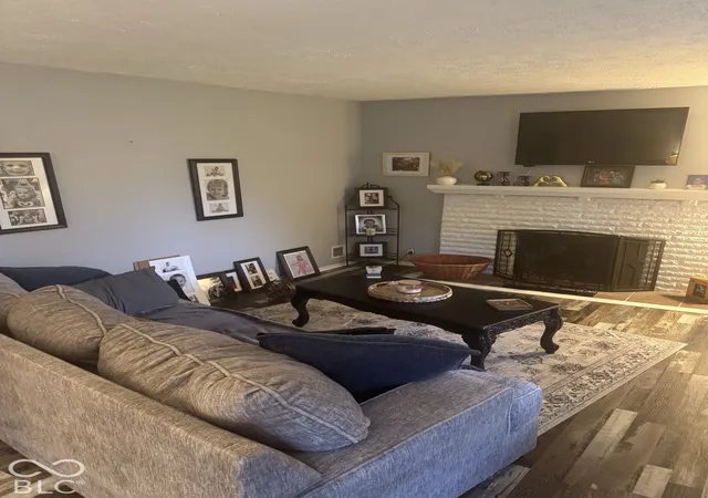 Photo 2 of Single family home for sale at 3447 Lindbergh Dr, Indianapolis, IN 46237 | MLS# 22130164 | Listing updated on 2026-10-07