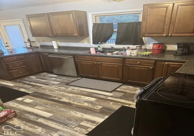 Photo 3 of Single family home for sale at 3447 Lindbergh Dr, Indianapolis, IN 46237 | MLS# 22130164 | Listing updated on 2026-10-07