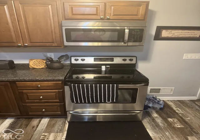 Photo 4 of Single family home for sale at 3447 Lindbergh Dr, Indianapolis, IN 46237 | MLS# 22130164 | Listing updated on 2026-10-07