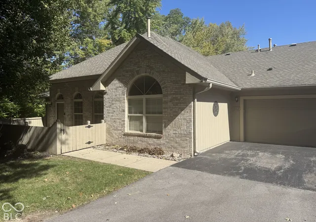 Photo 1 of Condo for sale at 7662 Briarstone Ln, Indianapolis, IN 46227 | MLS# 22130165 | Listing updated on 2026-10-09