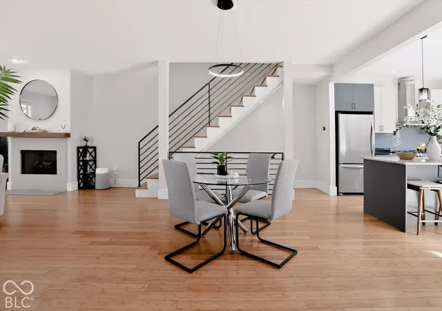 Photo 3 of Condo for sale at 1707 N Alabama St, Indianapolis, IN 46202 | MLS# 22130171 | Listing updated on 2026-10-08