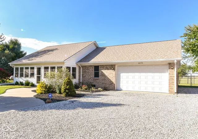 Photo 2 of Single family home for sale at 5878 Elizaville Rd, Lebanon, IN 46052 | MLS# 22130172 | Listing updated on 2026-10-10