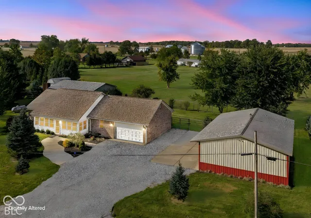 Photo 3 of Single family home for sale at 5878 Elizaville Rd, Lebanon, IN 46052 | MLS# 22130172 | Listing updated on 2026-10-10
