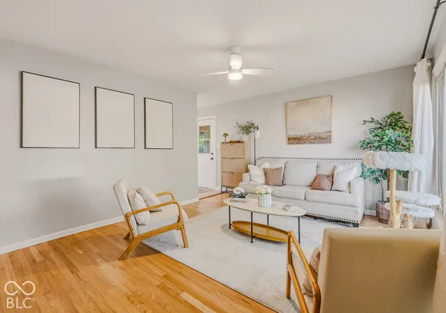 Photo 4 of Single family home for sale at 3439 Central Ave, Columbus, IN 47203 | MLS# 22130173 | Listing updated on 2026-10-09