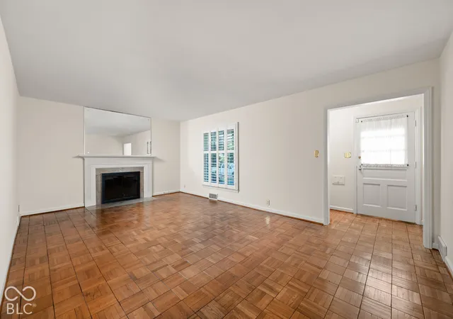 Photo 4 of Single family home for sale at 718 Northview Ave, Indianapolis, IN 46220 | MLS# 22130178 | Listing updated on 2026-10-08