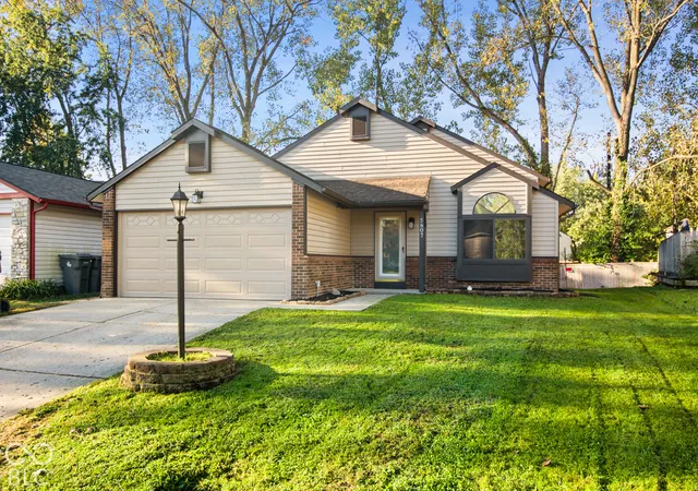 Photo 1 of Single family home for sale at 5807 Timber Lake Way, Indianapolis, IN 46237 | MLS# 22130181 | Listing updated on 2026-10-07