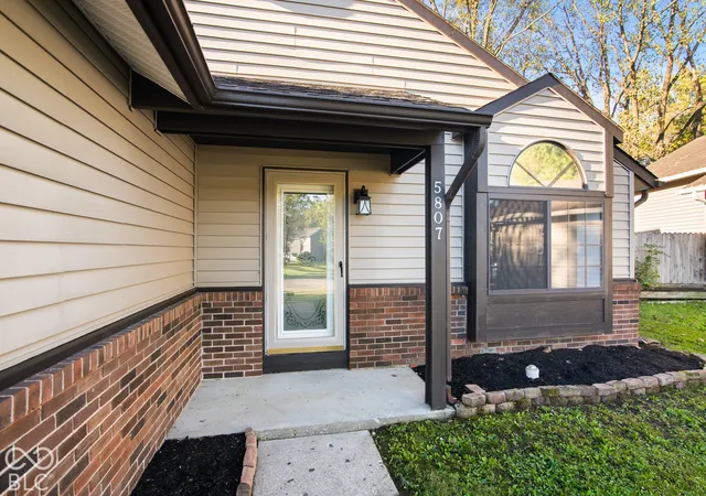 Photo 2 of Single family home for sale at 5807 Timber Lake Way, Indianapolis, IN 46237 | MLS# 22130181 | Listing updated on 2026-10-07
