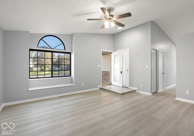 Photo 3 of Single family home for sale at 5807 Timber Lake Way, Indianapolis, IN 46237 | MLS# 22130181 | Listing updated on 2026-10-07
