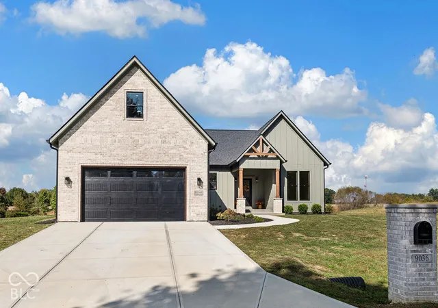 Photo 4 of Single family home for sale at 9036 E Gayle Dr, Morgantown, IN 46160 | MLS# 22130182 | Listing updated on 2026-10-27