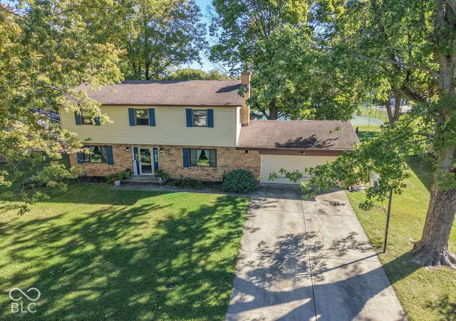 Photo 2 of Single family home for sale at 729 Balroyal Ct, Indianapolis, IN 46234 | MLS# 22130186 | Listing updated on 2026-10-08