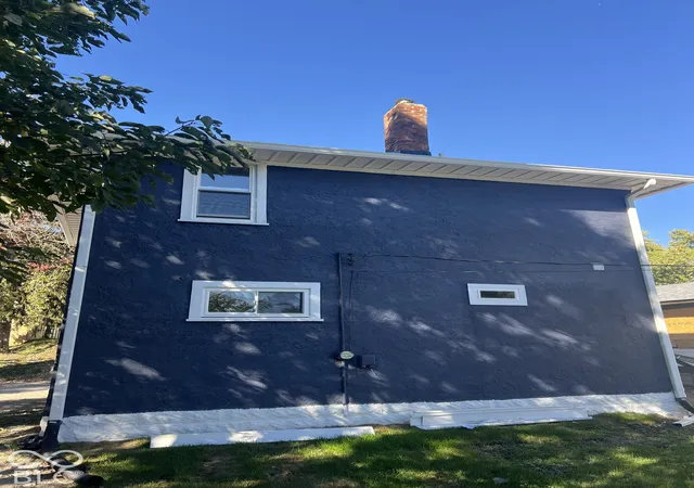 Photo 2 of Single family home for sale at 51 S Colorado, Indianapolis, IN 46201 | MLS# 22130190 | Listing updated on 2026-10-07