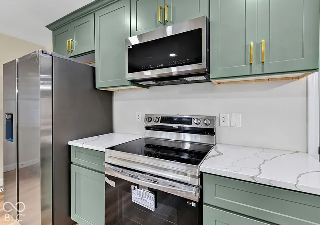 Photo 4 of Single family home for sale at 4344 Sylvan Rd, Indianapolis, IN 46228 | MLS# 22130200 | Listing updated on 2026-10-08