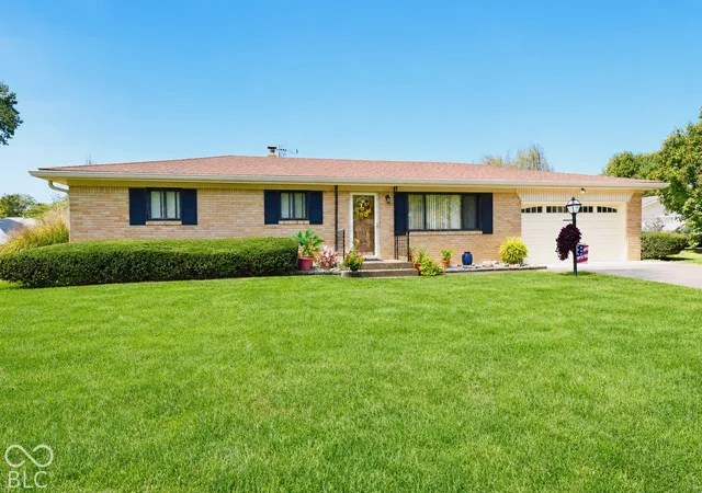 Photo 1 of Single family home for sale at 7548 Brehob Rd, Indianapolis, IN 46217 | MLS# 22130201 | Listing updated on 2026-10-09