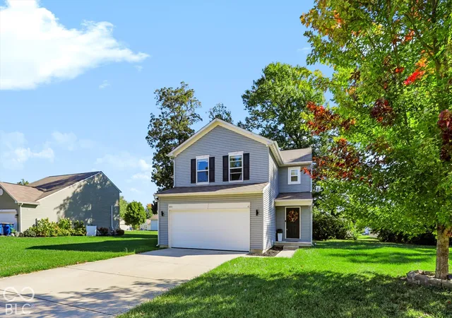 Photo 2 of Single family home for sale at 4511 Redhaven Dr, Indianapolis, IN 46235 | MLS# 22130206 | Listing updated on 2026-10-09