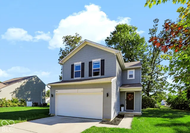 Photo 3 of Single family home for sale at 4511 Redhaven Dr, Indianapolis, IN 46235 | MLS# 22130206 | Listing updated on 2026-10-09