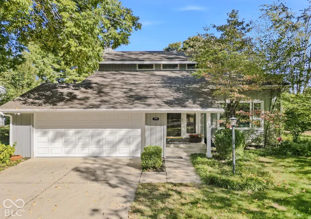 Photo 2 of Single family home for sale at 775 Luse Dr, Columbus, IN 47201 | MLS# 22130211 | Listing updated on 2026-10-20
