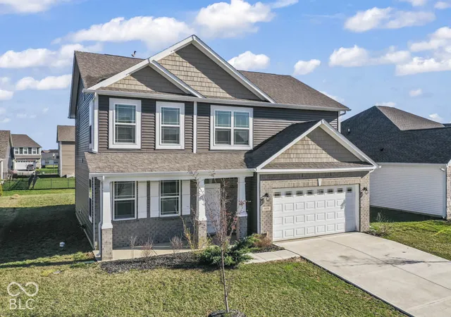 Photo 1 of Single family home for sale at 6874 Nottingham Ln, Mc Cordsville, IN 46055 | MLS# 22130216 | Listing updated on 2026-10-12