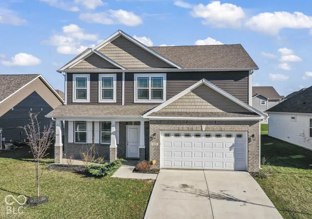 Photo 2 of Single family home for sale at 6874 Nottingham Ln, Mc Cordsville, IN 46055 | MLS# 22130216 | Listing updated on 2026-10-12