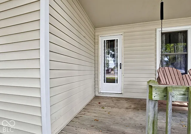Photo 3 of Single family home for sale at 4992 Old Smith Valley Rd, Greenwood, IN 46143 | MLS# 22130223 | Listing updated on 2026-10-23