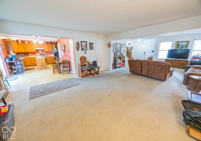 Photo 3 of Single family home for sale at 608 Rocky Meadow Dr, Greenwood, IN 46143 | MLS# 22130231 | Listing updated on 2026-10-08