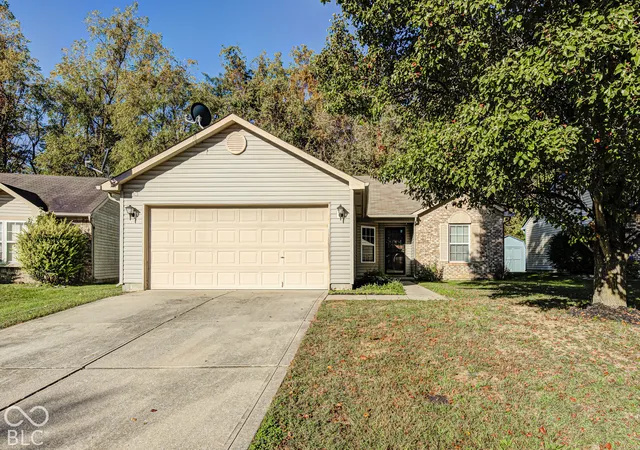 Single family home for sale at 5916 Rolling Blf, Indianapolis, IN 46221 | MLS# 22130240