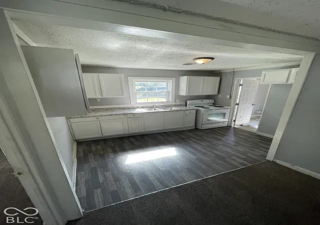 Photo 3 of Single family home for sale at 6255 E 24th Street, Indianapolis, IN 46219 | MLS# 22130241 | Listing updated on 2026-10-07
