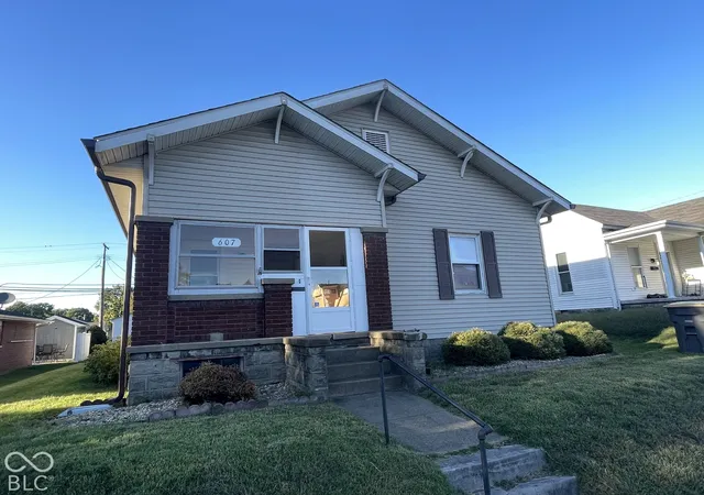 Single family home for sale at 607 East 4th, Seymour, IN 47274 | MLS# 22130244