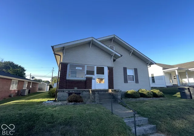 Photo 1 of Single family home for sale at 607 East 4th, Seymour, IN 47274 | MLS# 22130244 | Listing updated on 2026-10-08