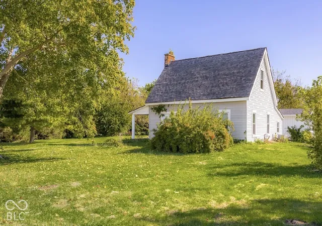 Photo 3 of Single family home for sale at 9226 S County Rd 475 W, Knightstown, IN 46148 | MLS# 22130245 | Listing updated on 2026-10-07