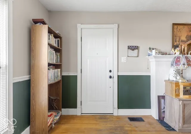Photo 3 of Single family home for sale at 9226 S County Rd 475 W, Knightstown, IN 46148 | MLS# 22130245 | Listing updated on 2026-10-07