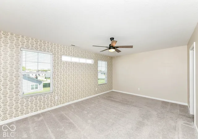 Photo 3 of Single family home for sale at 1643 N Sailboat Dr, Greenfield, IN 46140 | MLS# 22130251 | Listing updated on 2026-10-08