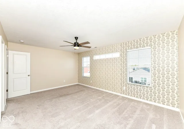 Photo 4 of Single family home for sale at 1643 N Sailboat Dr, Greenfield, IN 46140 | MLS# 22130251 | Listing updated on 2026-10-08