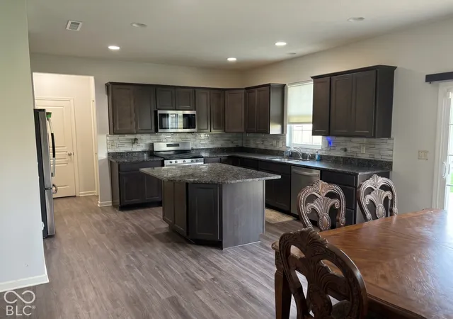 Photo 3 of Single family home for sale at 6162 Crabapple Dr, Whitestown, IN 46075 | MLS# 22130262 | Listing updated on 2026-10-15