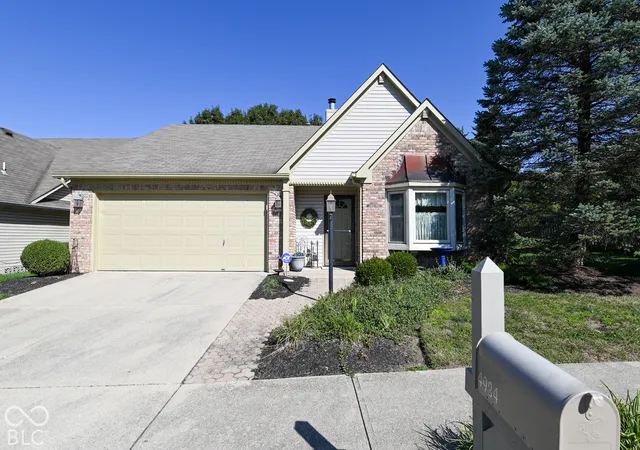Photo 1 of Single family home for sale at 4934 Comn Vista Way, Indianapolis, IN 46220 | MLS# 22130263 | Listing updated on 2026-10-09