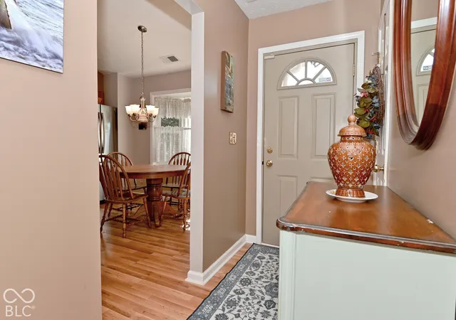 Photo 3 of Single family home for sale at 4934 Comn Vista Way, Indianapolis, IN 46220 | MLS# 22130263 | Listing updated on 2026-10-09