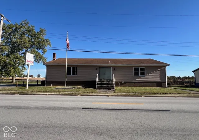 Photo 3 of Single family home for sale at 822 E Main, Jamestown, IN 46147 | MLS# 22130271 | Listing updated on 2026-10-08