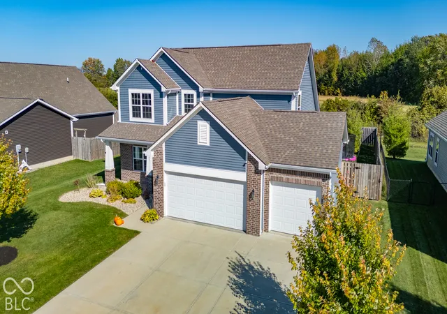 Photo 3 of Single family home for sale at 493 N Crystal Dr, Fortville, IN 46040 | MLS# 22130274 | Listing updated on 2026-10-09