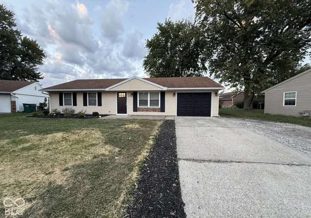 Photo 2 of Single family home for sale at 80 Bryant Ct, Franklin, IN 46131 | MLS# 22130277 | Listing updated on 2026-10-08