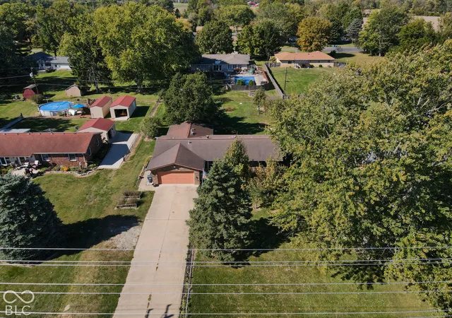 Photo 3 of Single family home for sale at 1198 N 600 West, Greenfield, IN 46140 | MLS# 22130280 | Listing updated on 2026-10-07