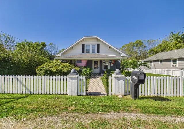 Photo 1 of Single family home for sale at 2817 S Liberty St, Muncie, IN 47302 | MLS# 22130291 | Listing updated on 2026-10-07