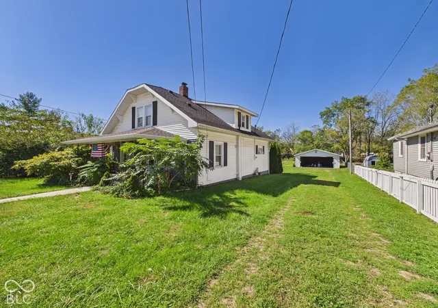 Photo 2 of Single family home for sale at 2817 S Liberty St, Muncie, IN 47302 | MLS# 22130291 | Listing updated on 2026-10-07