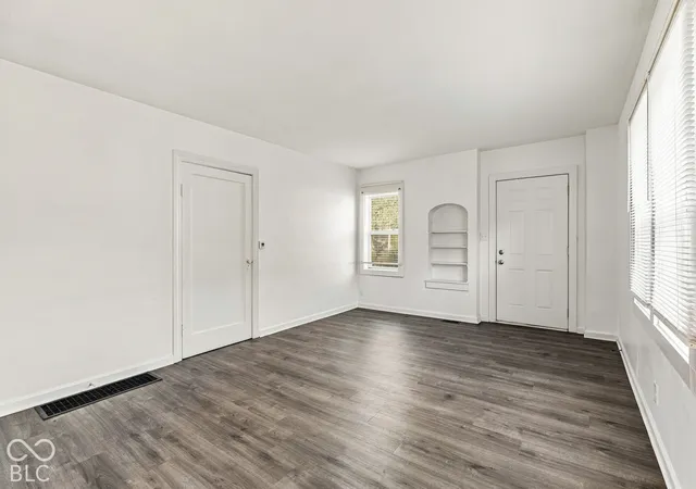Photo 3 of House for sale at 1910 N Oxford St, Indianapolis, IN 46218 | MLS# 22130298 | Listing updated on 2026-10-27