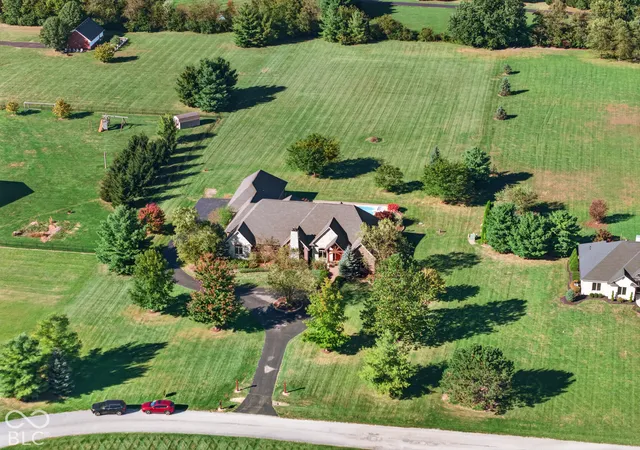 Photo 1 of Single family home for sale at 9202 Compton Farm Ln, Indianapolis, IN 46259 | MLS# 22130301 | Listing updated on 2026-10-08