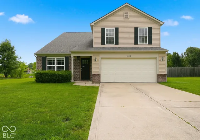 Photo 2 of Single family home for sale at 16952 Peach Ln, Noblesville, IN 46062 | MLS# 22130320 | Listing updated on 2026-10-08