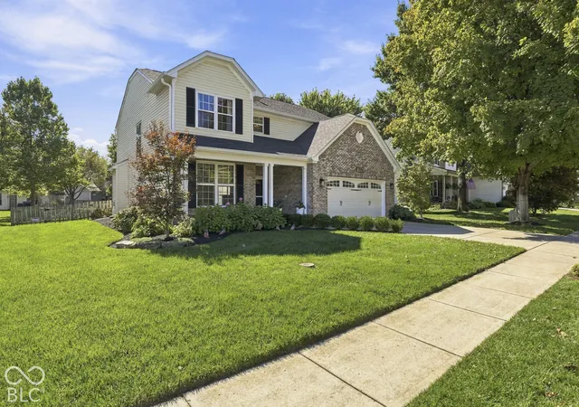 Photo 3 of Single family home for sale at 7591 Purple Cress Dr, Avon, IN 46123 | MLS# 22130334 | Listing updated on 2026-10-08