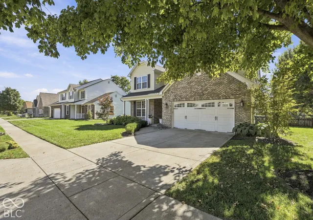 Photo 3 of Single family home for sale at 7591 Purple Cress Dr, Avon, IN 46123 | MLS# 22130334 | Listing updated on 2026-10-08